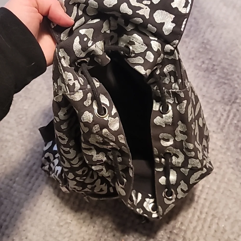 Pink Drawstring Backpack - Picture 5 of 9